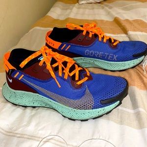 Women Nike shoes